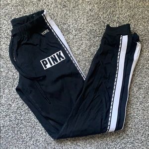 Victoria’s Secret pink ultimate leggings